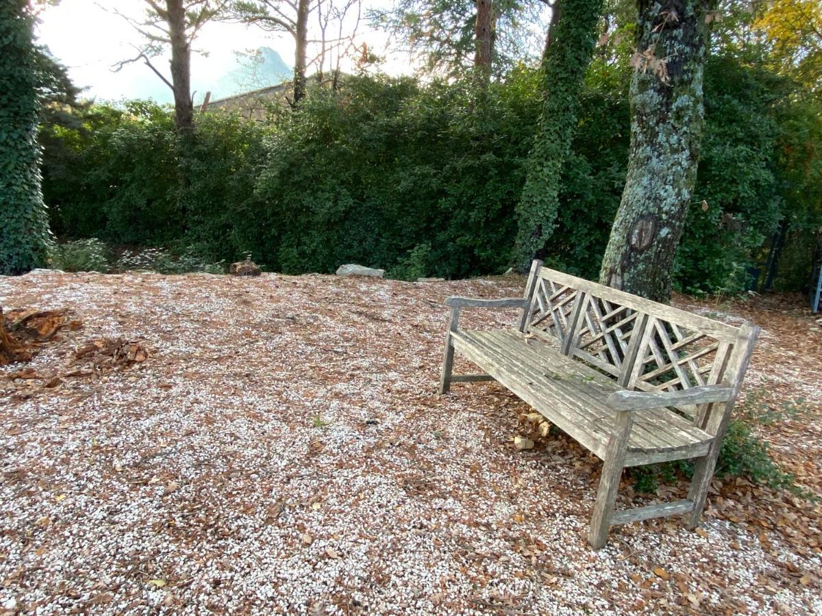 La Maison De Mado Et Sa Cabane Dans Les Arbres Plan d'Aups Esterno foto
