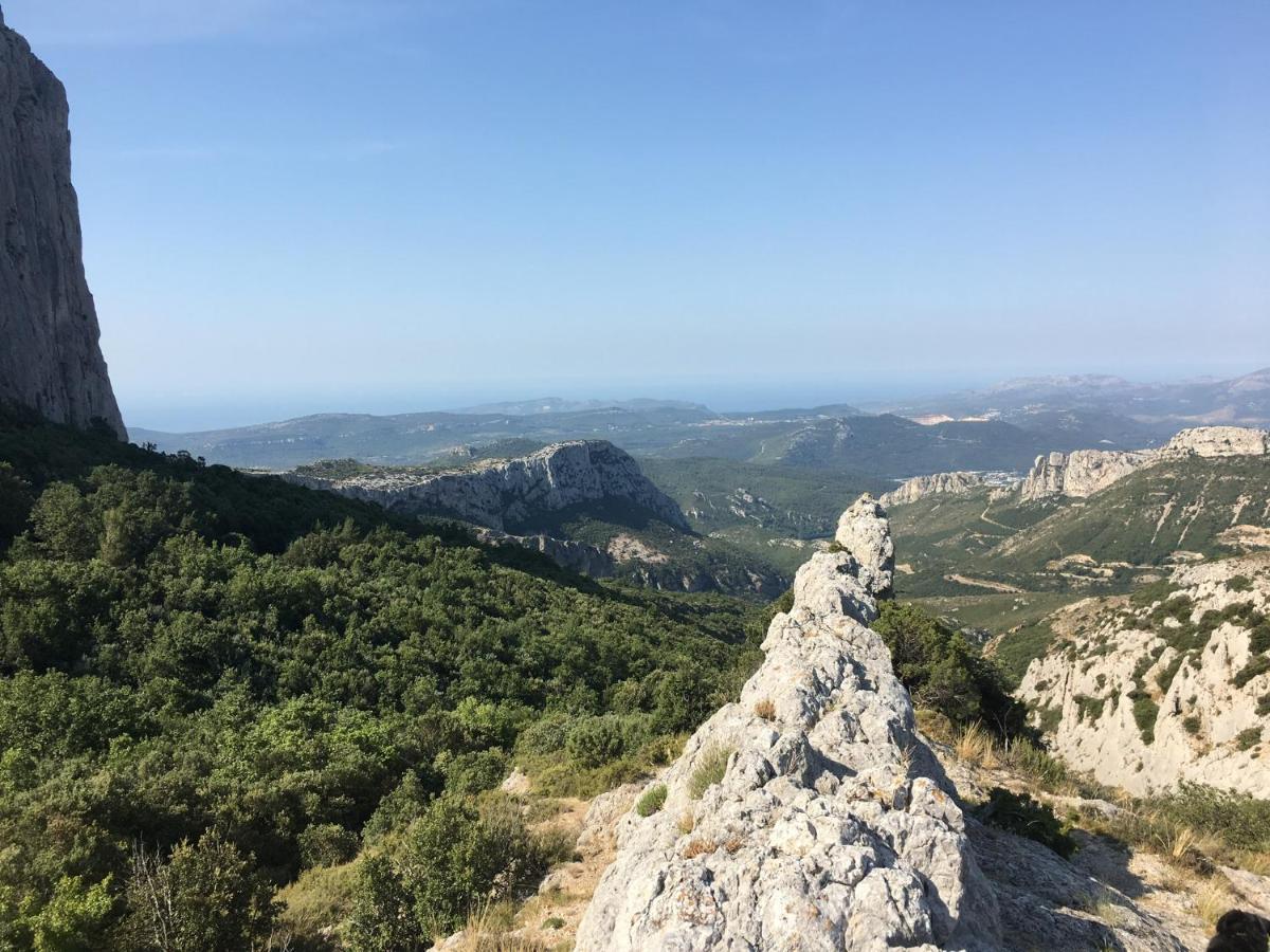 La Maison De Mado Et Sa Cabane Dans Les Arbres Plan d'Aups Esterno foto